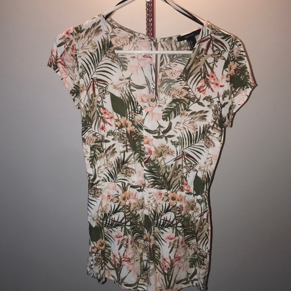 Romper - Picture 1 of 2